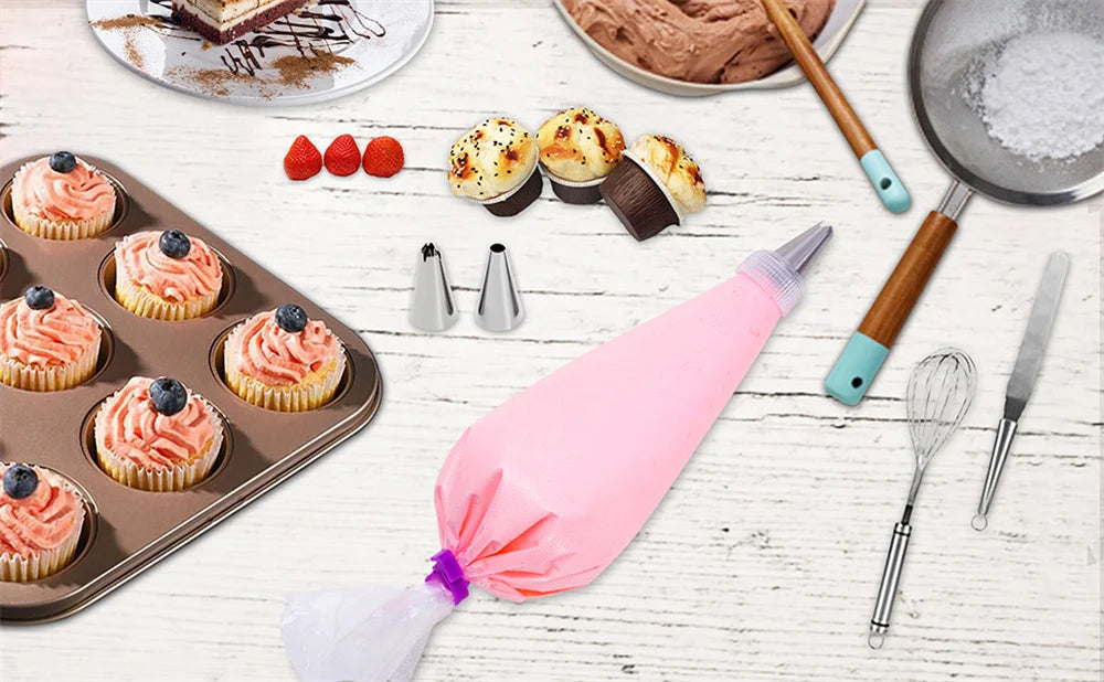 120-Piece Icing Nozzle Set Cake Decorating Spatula Set Icing Nozzle Pastry Decorating Bag Reusable Nozzle DIY Butter Cake Kitche